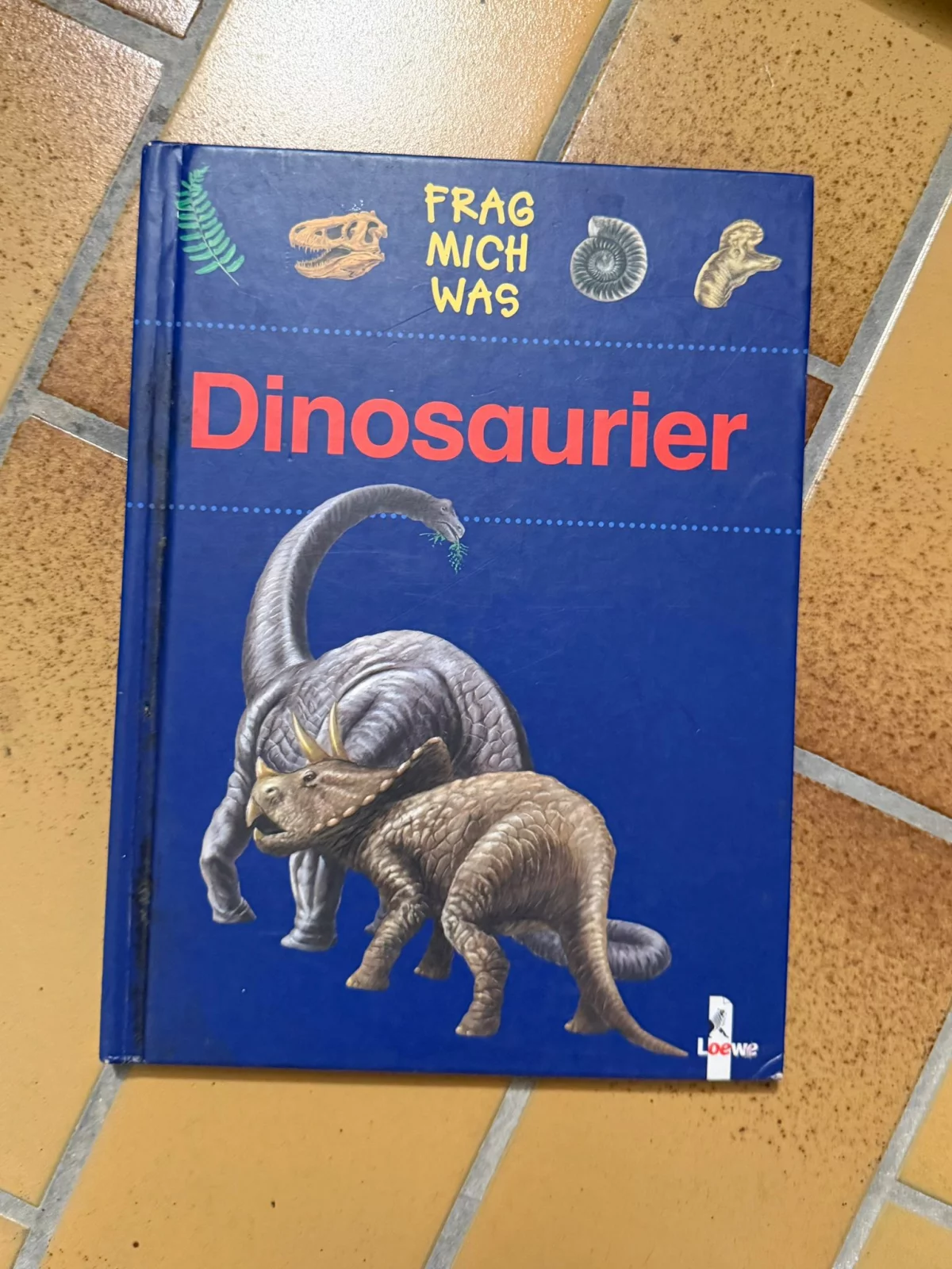 Frag mich was - Dinosaurier Kinderbuch von Loewe Verlag