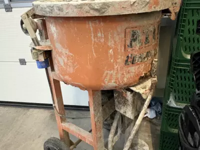 Atika Zwangsmischer Gebraucht zu verkaufen