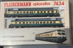 Fleischmann Piccolo 7434 Dieseltriebwagen Set DB